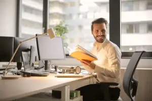 إدارة الموردين والمشتريات الآجلة